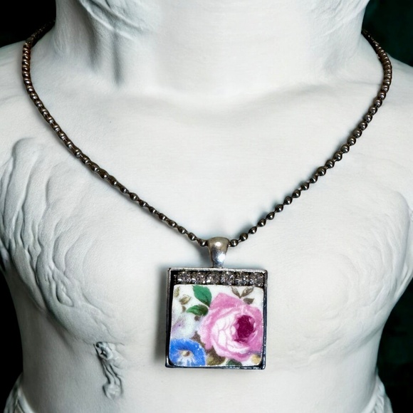 Homer Laughlin Floral Broken China Square Pendant with Rhinestones Necklace - Picture 4 of 16
